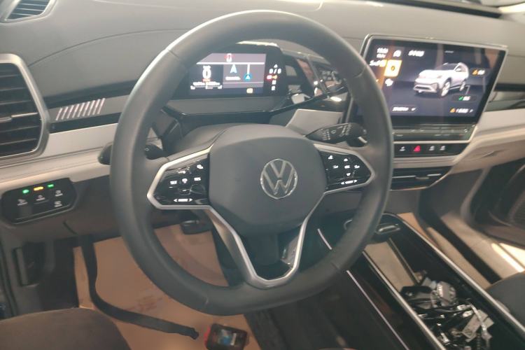 Used Volkswagen ID.6 CROZZ 2022 Long-Range PRO Edition
