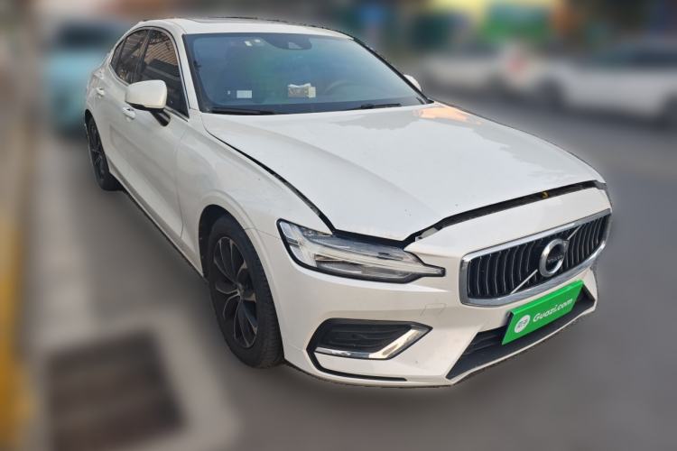 Used Volvo S60 2021 T4 Zhiyi Luxury Edition
