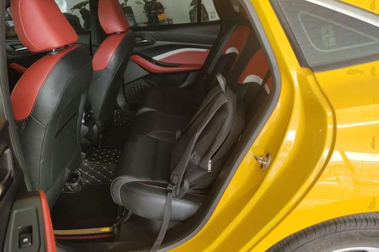 Used MG 5 2022 180 DVVT CVT Youth Luxury Edition
