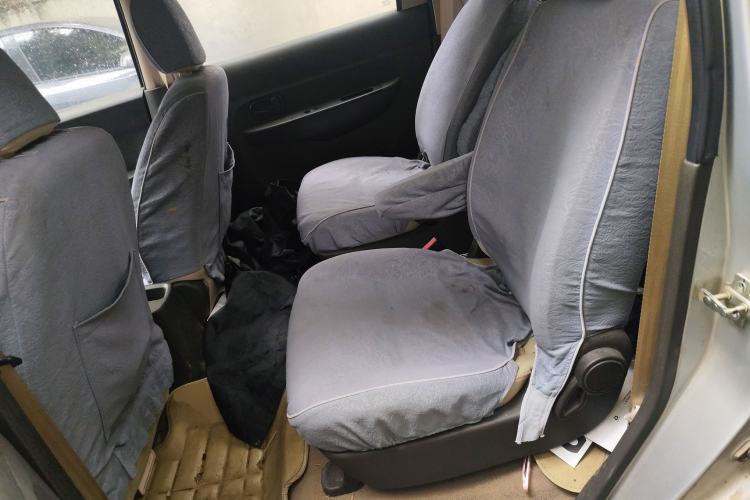 Used Wuling Hongguang 2014 1.2L Standard Model China IV
