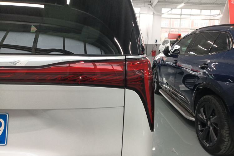 Used Buick Century 2025 2.0T Seven-Seater Yinshi Edition
