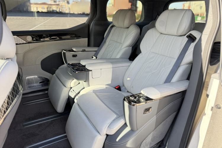 Used Zeekr 009 2022 WE Edition