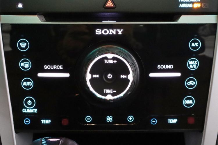 Used Ford Explorer 2013 3.5L Deluxe Model
