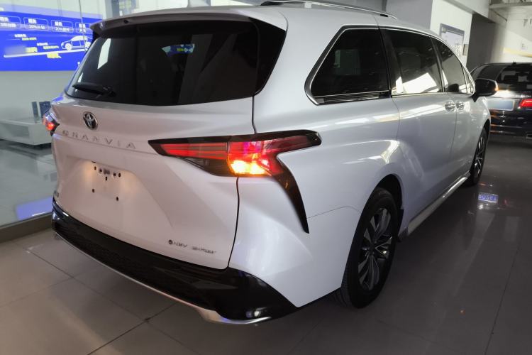 Used Toyota Granvia 2024 2.5L Hybrid Prestige PLUS Four-Wheel Drive Version