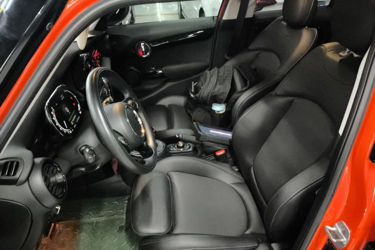 Used  MINI 2021 1.5T COOPER Classic Edition Five-Door Version