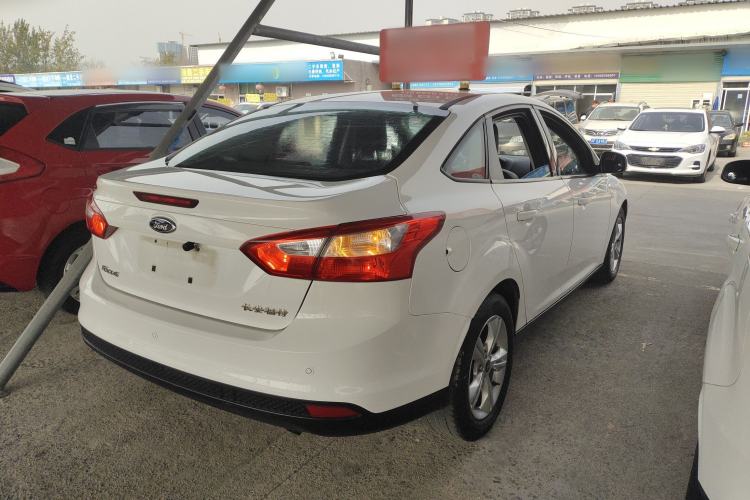 Used Ford Focus 2012 Sedan 1.6L Manual Fashion Edition