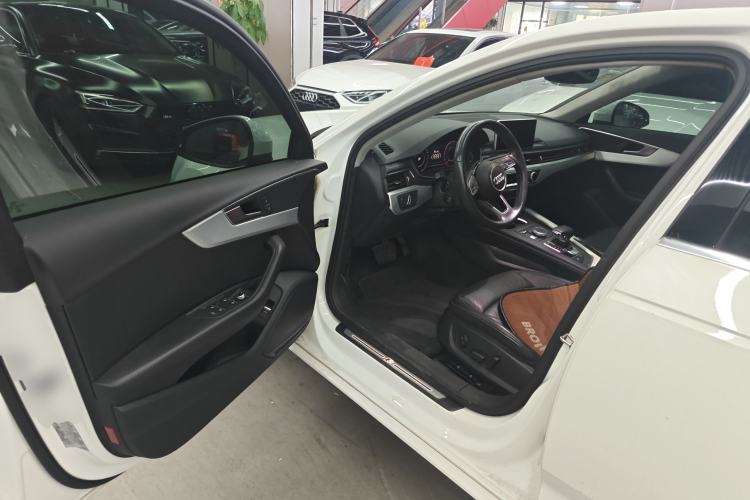 Used Audi A4L 2019 40 TFSI Fashion Edition China VI Emission Standard