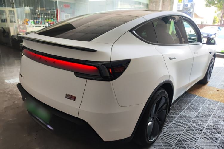 Used Tesla Model Y 2025 Long-Range All-Wheel Drive First Edition
