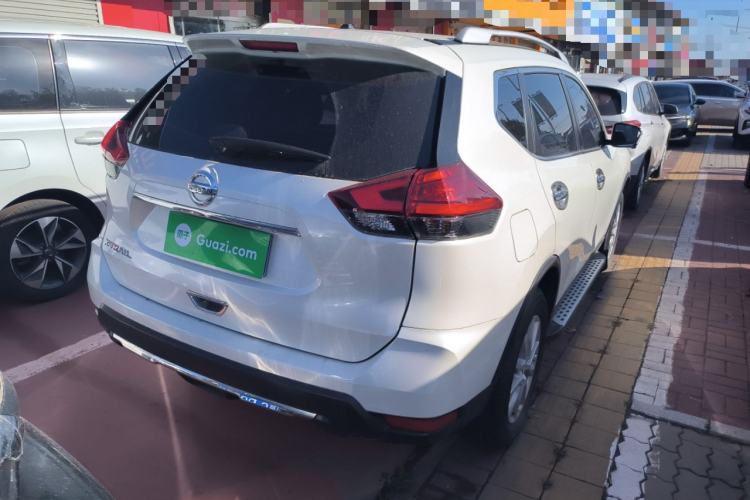 Used Nissan X-Trail 2023 Classic 2.0L Two-Wheel Drive Smart Connect Premium Edition
