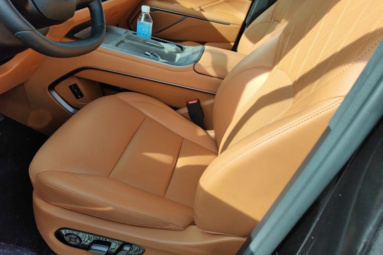 Used Wey Gaoshan 2025 Four-Wheel Drive Alpine 8