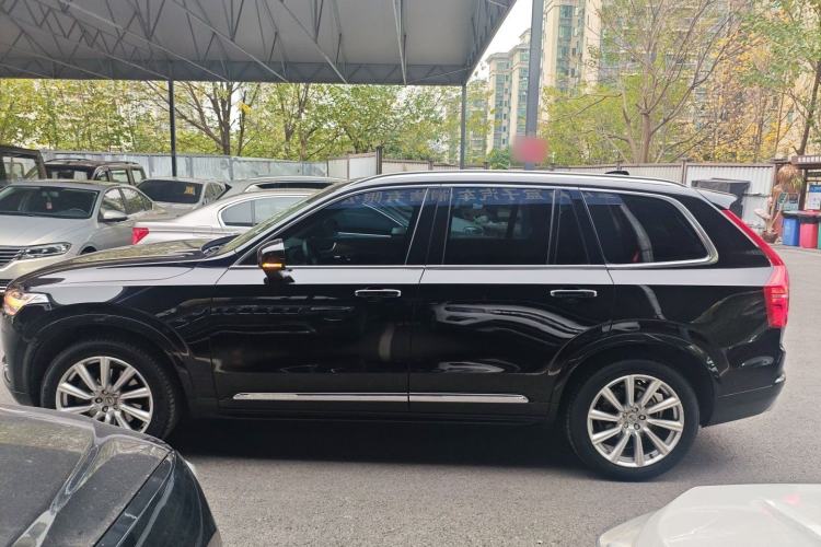 Used Volvo XC90 2019 T6 Zhiyi Edition 7-Seater China VI Standard
