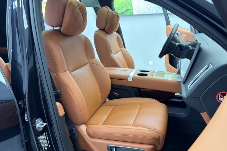 Used Li Auto L8 2023 Air model
