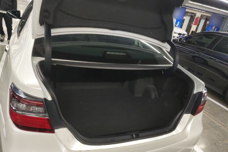 Used Toyota Camry 2015 2.0G Premier Edition