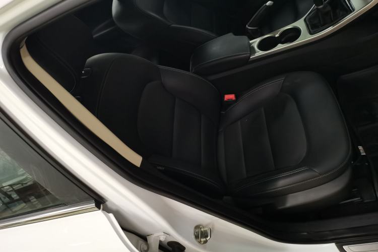 Used Geely Auto Emgrand GL 2017 1.8L Manual Elite Model
