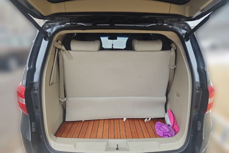 Used Buick GL8 2018 28T Luxury Model China VI Standard
