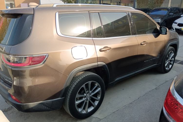 Used  Grand Commander 2018 2.0T Four-Wheel Drive Prestige Edition China V
