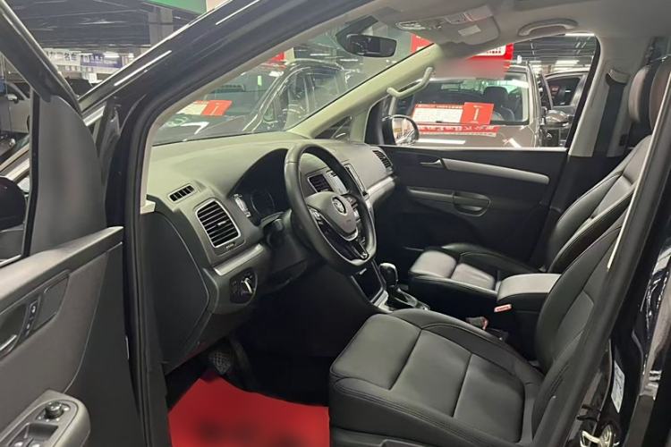 Used Volkswagen Sharan 2016 380TSI Comfort Edition 7-Seater
