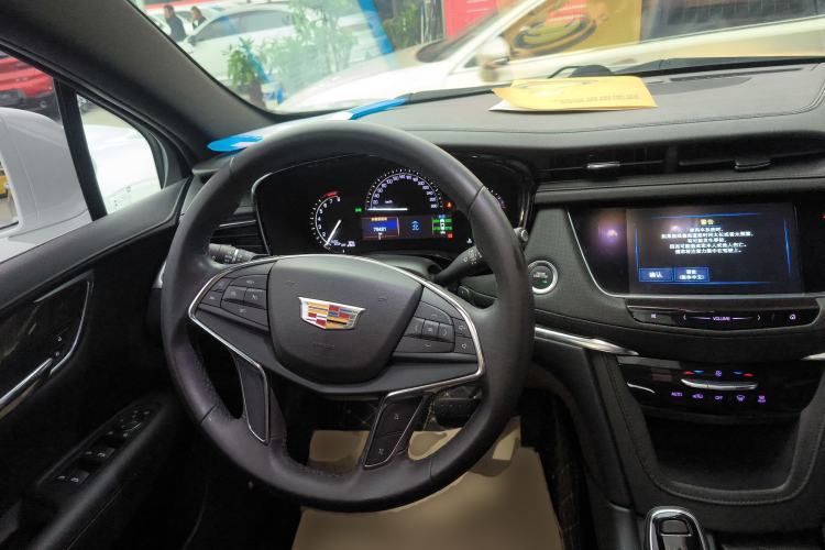 Used Cadillac XT5 2018 25T Tech Model
