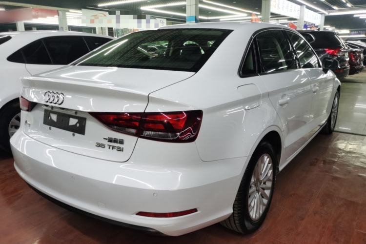 Used Audi A3 2016 Limousine 35 TFSI Ambition Edition
