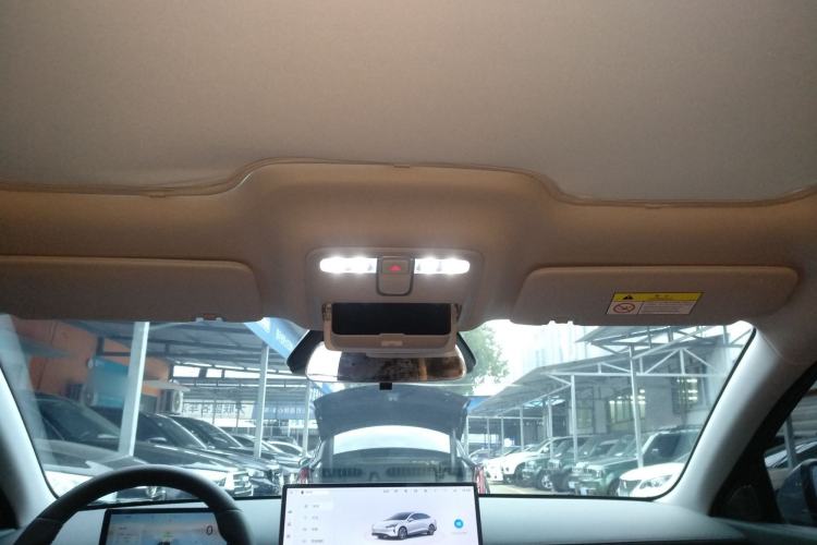 Used Baojun Enjoy 2025 All-Electric 600km Luxury Edition
