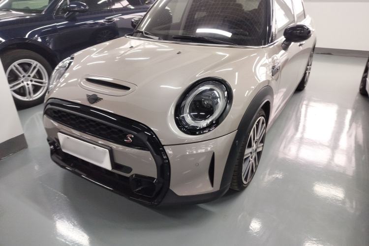 Used  MINI 2023 Facelift 2.0T COOPER S Artist Five-Door Edition
