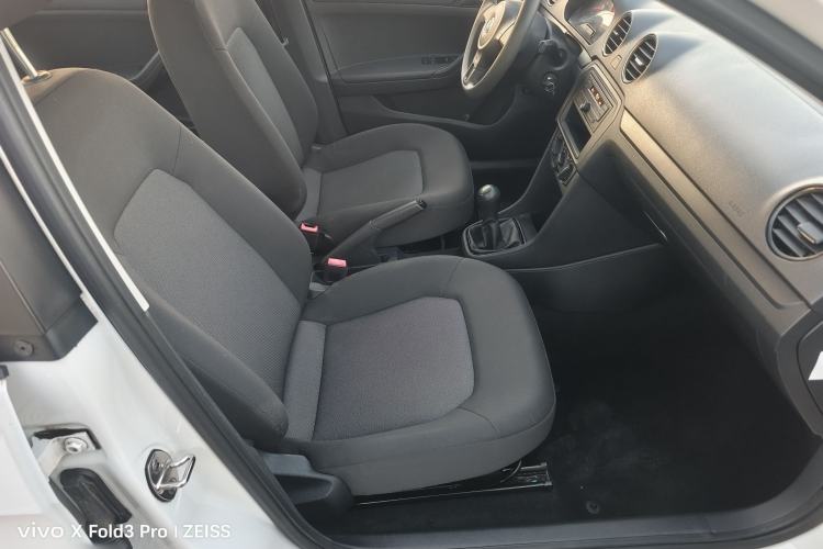 Used Volkswagen Jetta 2015 1.6L Manual Fashion Edition