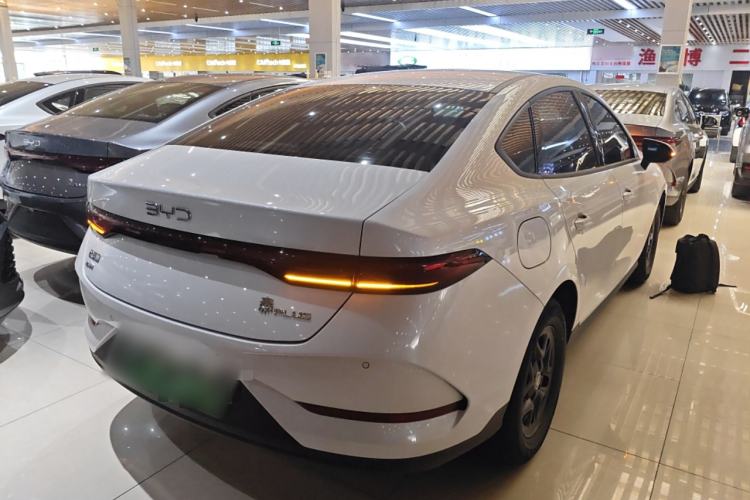 Used BYD Qin PLUS 2025 DM-i Smart Drive 55KM Leading Model
