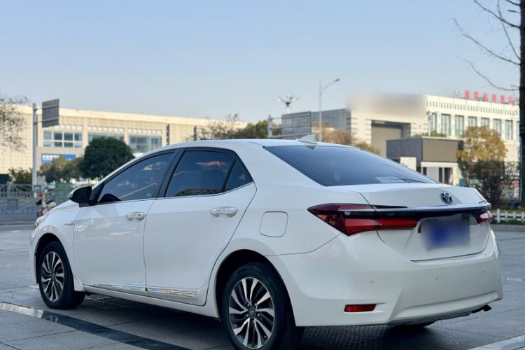 Used Toyota Corolla 2017 Revised Dual-Engine 1.8L E-CVT Elite Edition
