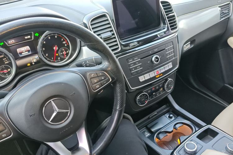 Used Mercedes-Benz GLE Coupe 2017 GLE 320 4MATIC Coupe SUV
