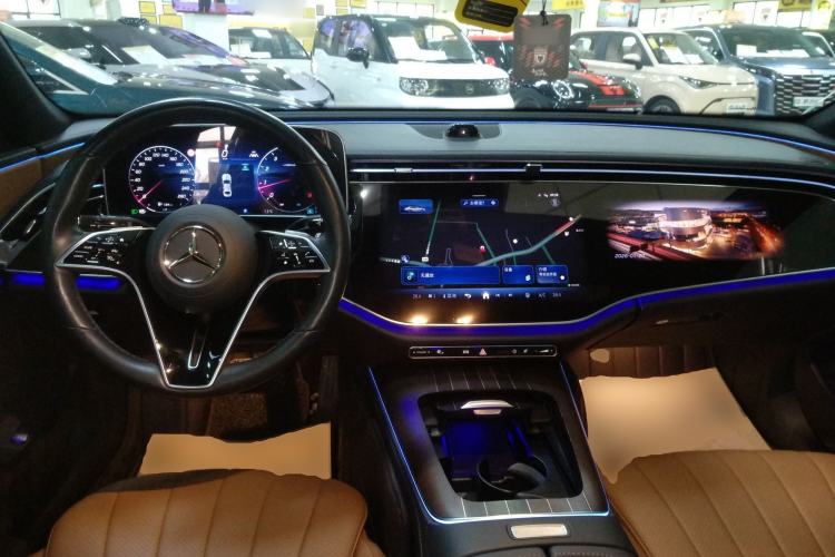 Used Mercedes-Benz E-Class 2024 Facelift E 300 L Luxury Edition
