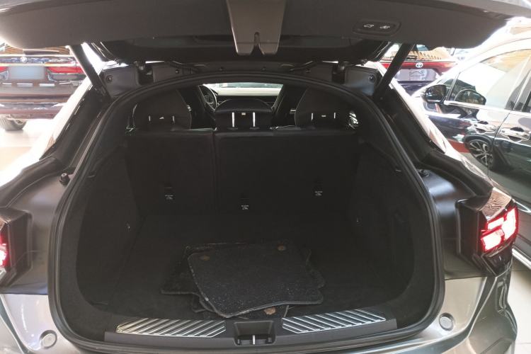 Used Lynk & Co 05 2020 2.0TD Four-Wheel Drive HypeHalo
