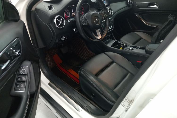 Used Mercedes-Benz GLA 2017 GLA 200 Fashion Model