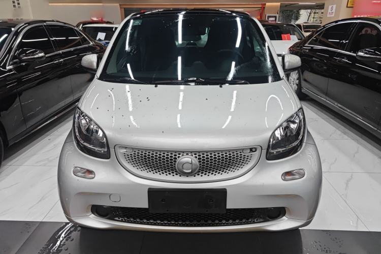 Used smart fortwo 2016 0.9T 66kW Hardtop Pioneer Edition
