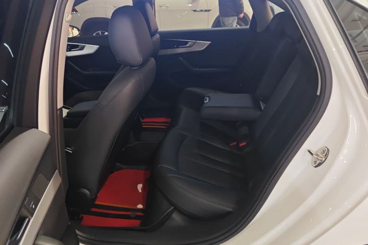 Used Audi A4L 2018 30th Anniversary Edition 40 TFSI Trendy Model
