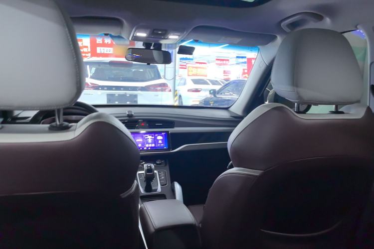 Used Geely Auto Emgrand X7 Sport 2022 1.8TD DCT Zhiya Trim