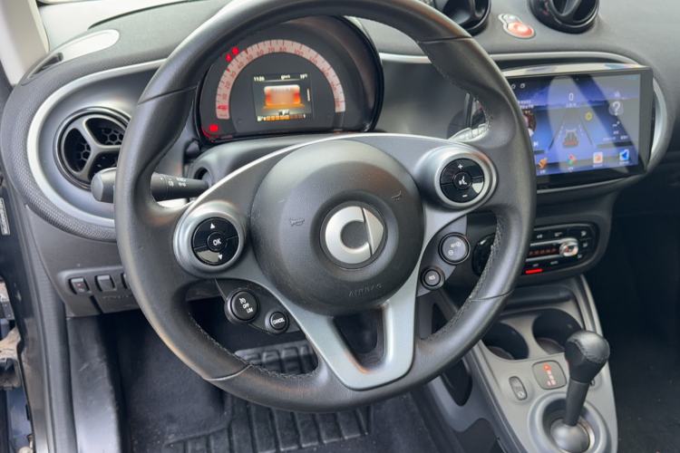 Used  fortwo 2015 1.0L 52 kW Hardtop Passion Edition
