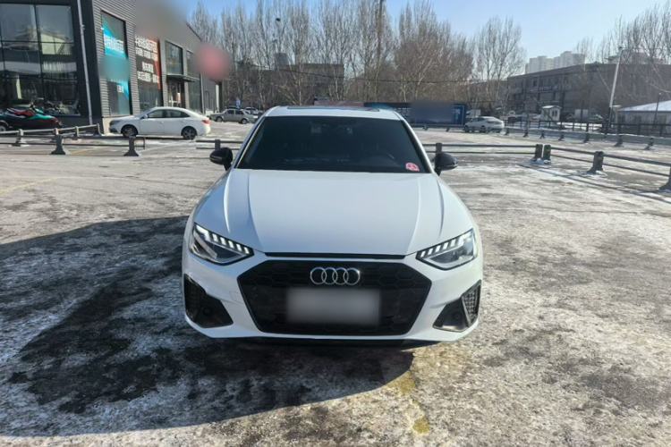 Used Audi A4L 2023 40 TFSI Luxury Dynamic Model
