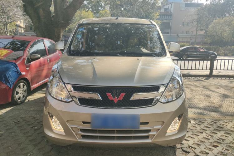 Used Wuling Rongguang V 2018 1.5L Standard Version