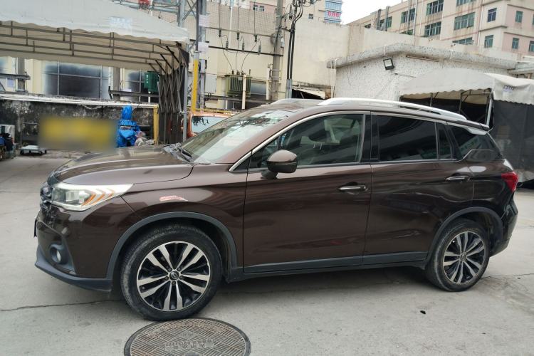 Used GAC Trumpchi GS4 2016 235T Manual Luxury Edition
