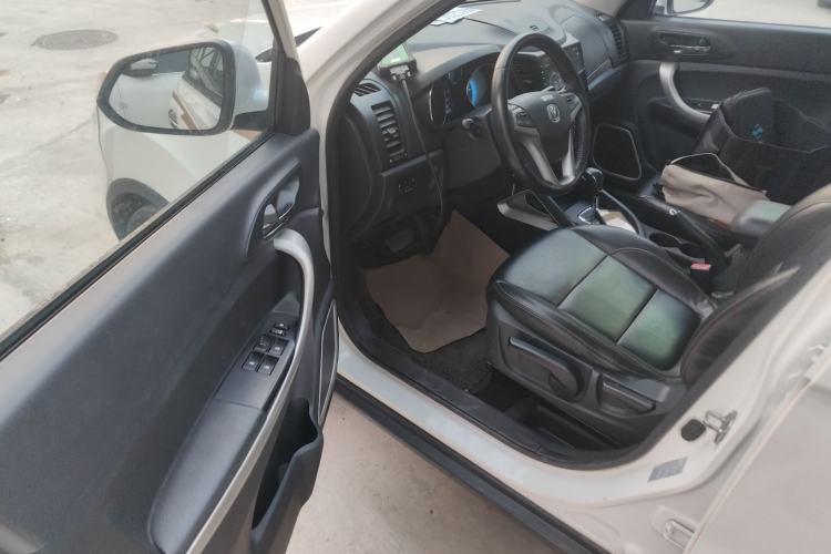 Used Changan CS35 2014 1.6L Automatic Luxury Model China IV Standard
