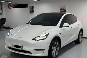 Used Tesla Model Y 2021 Long-Range All-Wheel-Drive Version