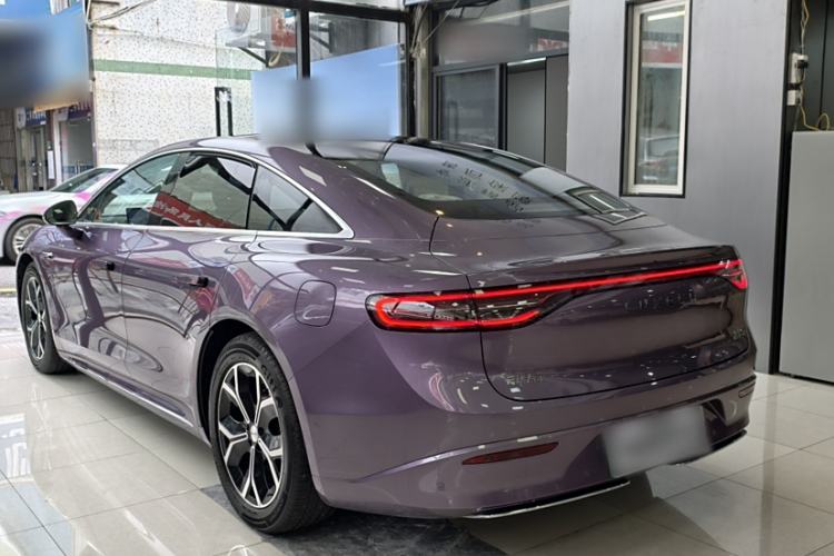 Used Hima Luxeed S7 2025 855 km Max
