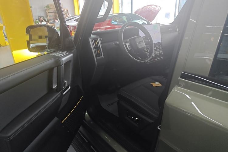 Used  V23 2025 501 Four-Wheel Drive Intelligent Driving Version
