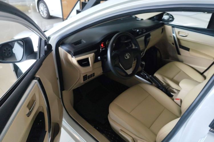 Used Toyota Corolla 2017 1.2T CVT GL-i
