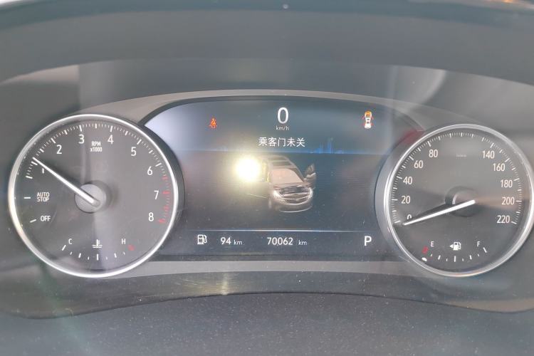 Used Buick GL8 2021 Land Cruiser Executive 652T Premium Model