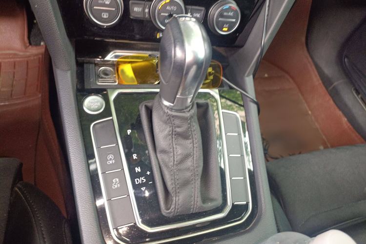 Used Volkswagen Magotan 2017 380TSI DSG Luxury Model
