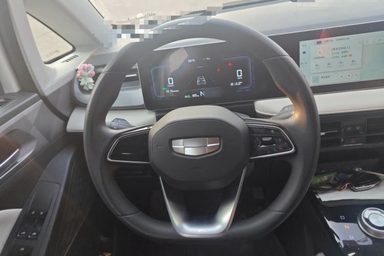 Used Geometry E Firefly 2024 301km Flowing Light