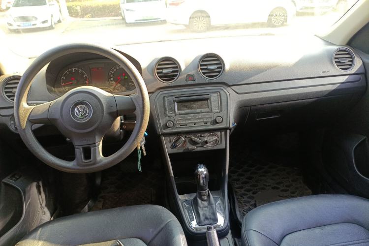 Used Volkswagen Jetta 2015 Value Edition 1.6L Automatic Fashion Version