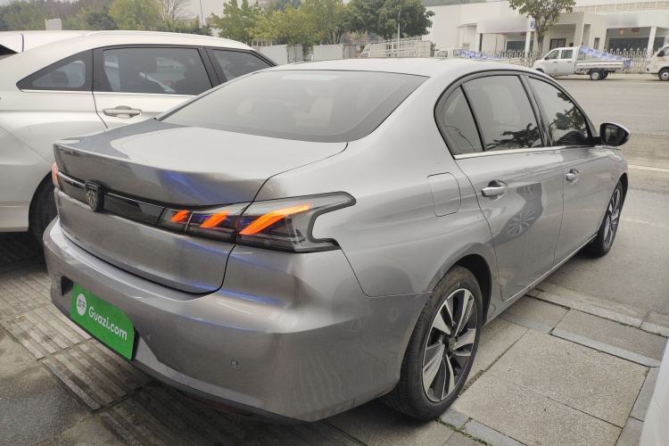 Used Peugeot 408 2022 1.6T Light-Chasing Edition
