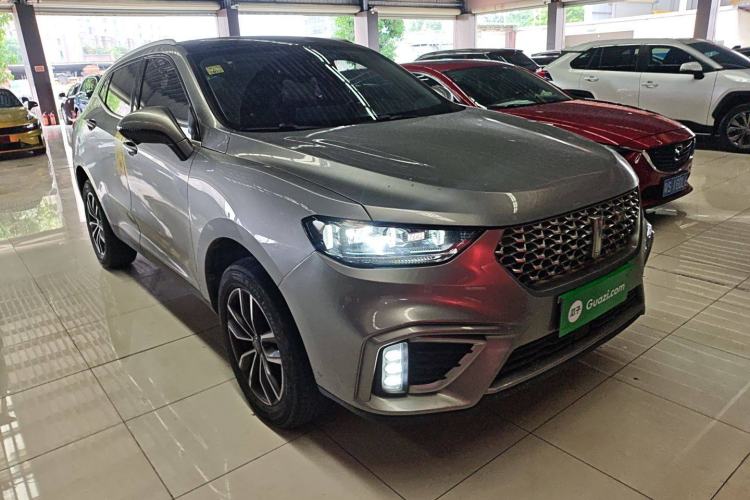 Used Wey VV5 2021 1.5T Two-Wheel Drive Color Pioneer
